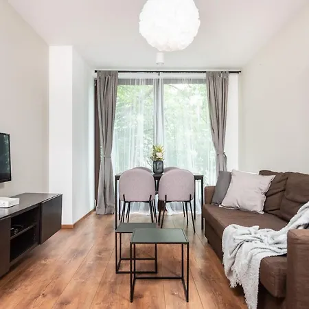 Blossom - Old Town - By Upstairs Apartament Kraków