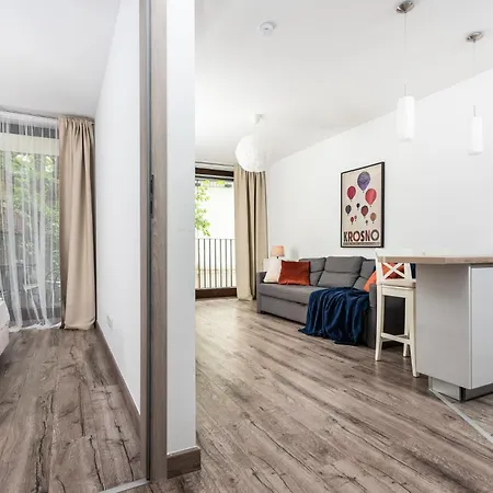 Blossom - Old Town - By Upstairs Apartament