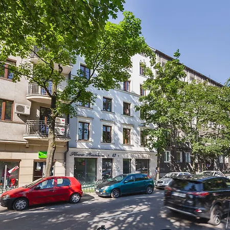 Blossom - Old Town - By Upstairs Apartament