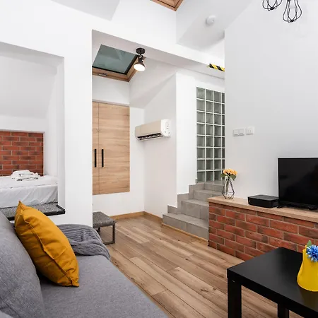 Apartament Blossom - Old Town - By Upstairs Kraków