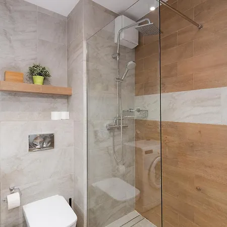 Blossom - Old Town - By Upstairs Apartamento *