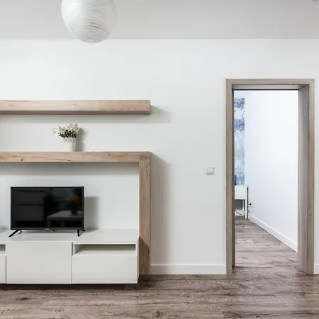 Blossom - Old Town - By Upstairs *