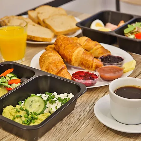 Blossom - Old Town - By Upstairs Cracóvia