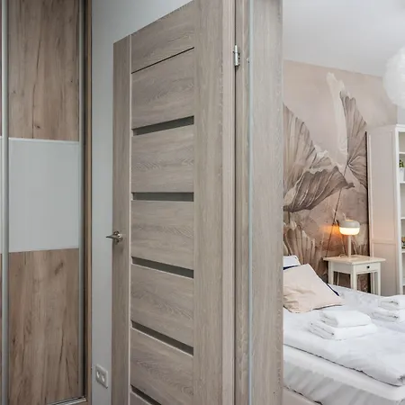 Blossom - Old Town - By Upstairs Apartamento *