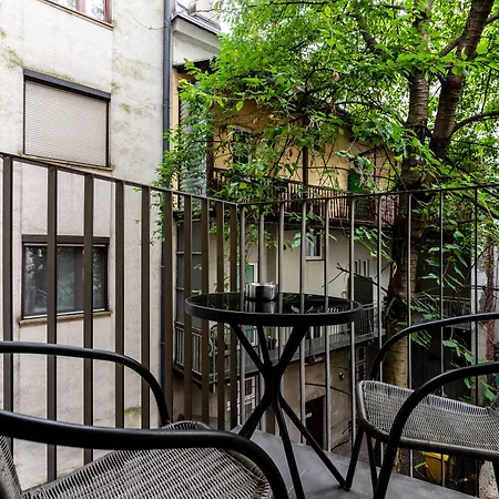 Blossom - Old Town - By Upstairs *