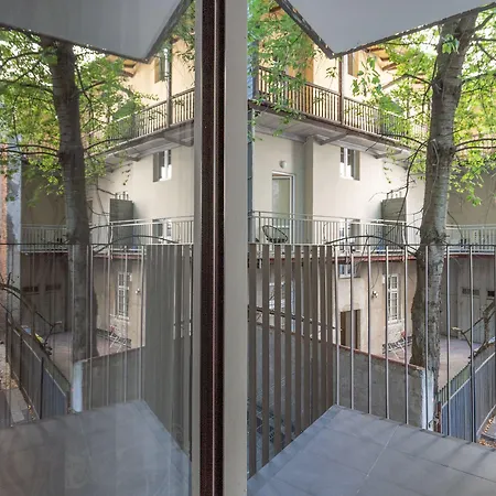 Blossom - Old Town - By Upstairs *